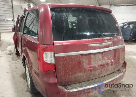 2013 Chrysler Town & Country Touring z USA, uszkodzony, nr VIN 2C4RC1BG7DR775194